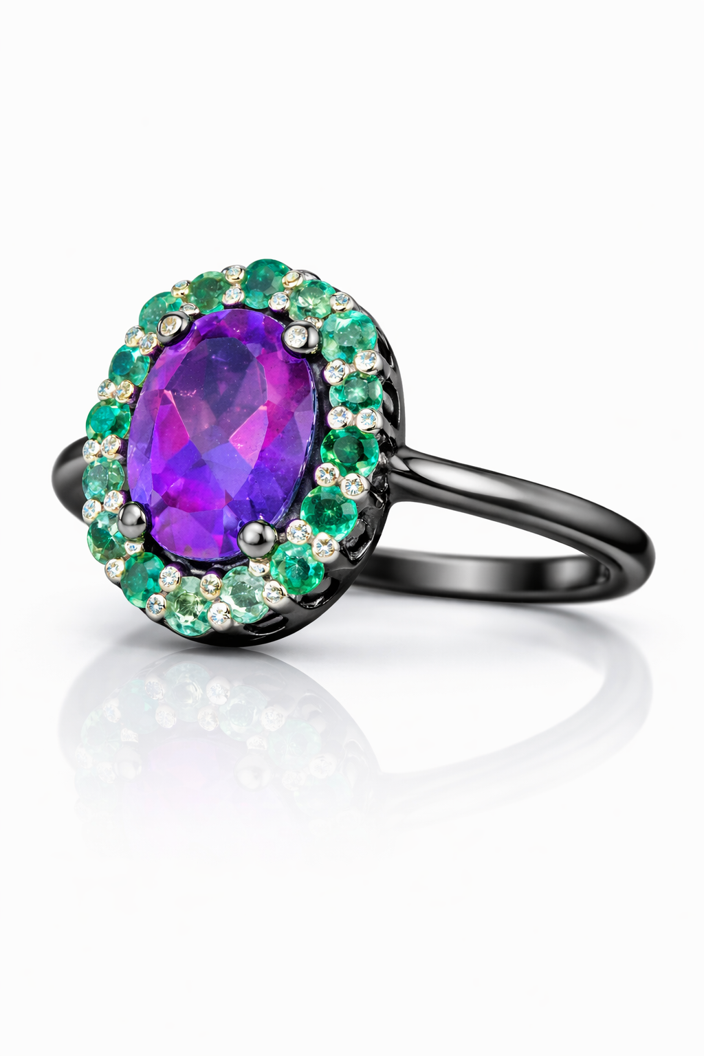 White gold ring with amethyst