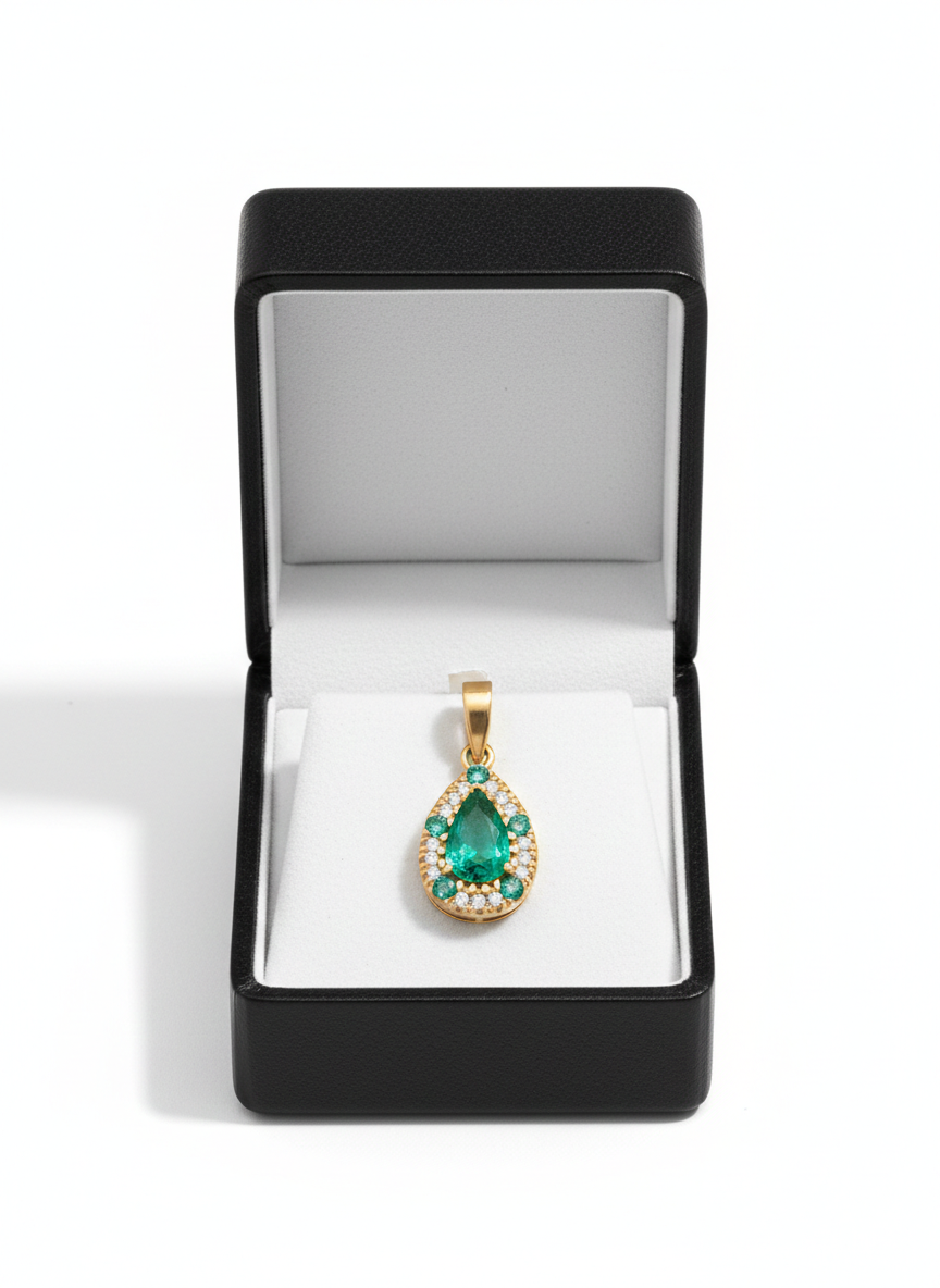 Pendant, natural stone with emerald gold and diamonds